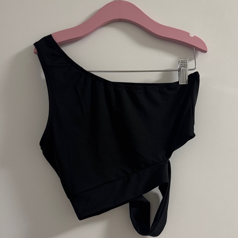 SHEIN Black One-Shoulder Crop Top